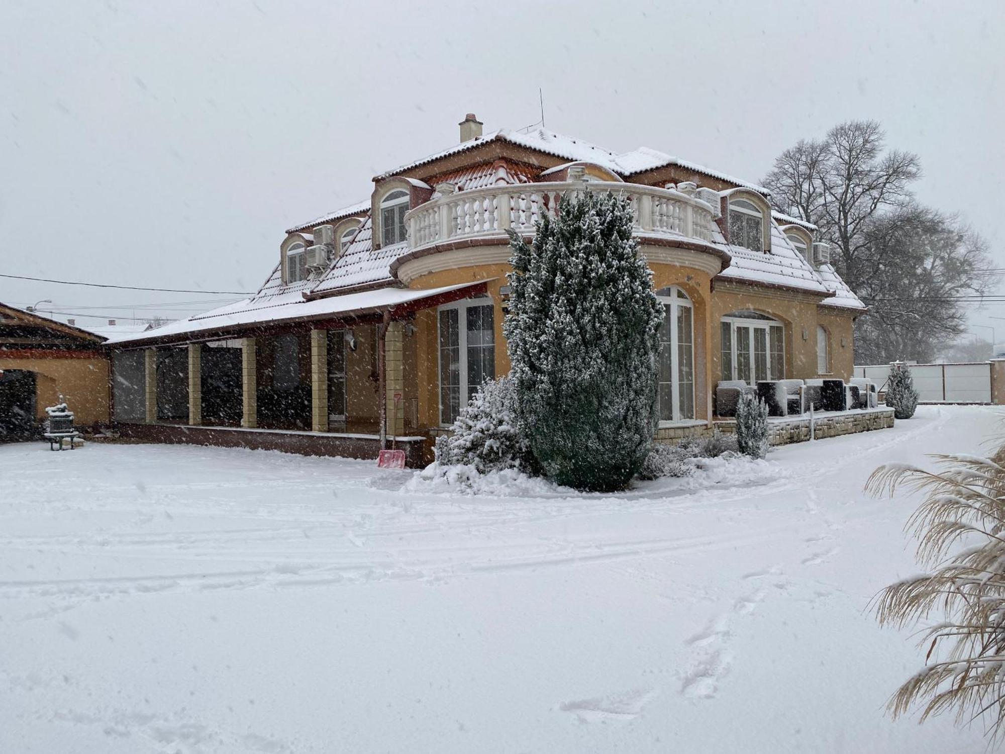 Ambrozia Guesthouse Nagykanizsa Exterior photo