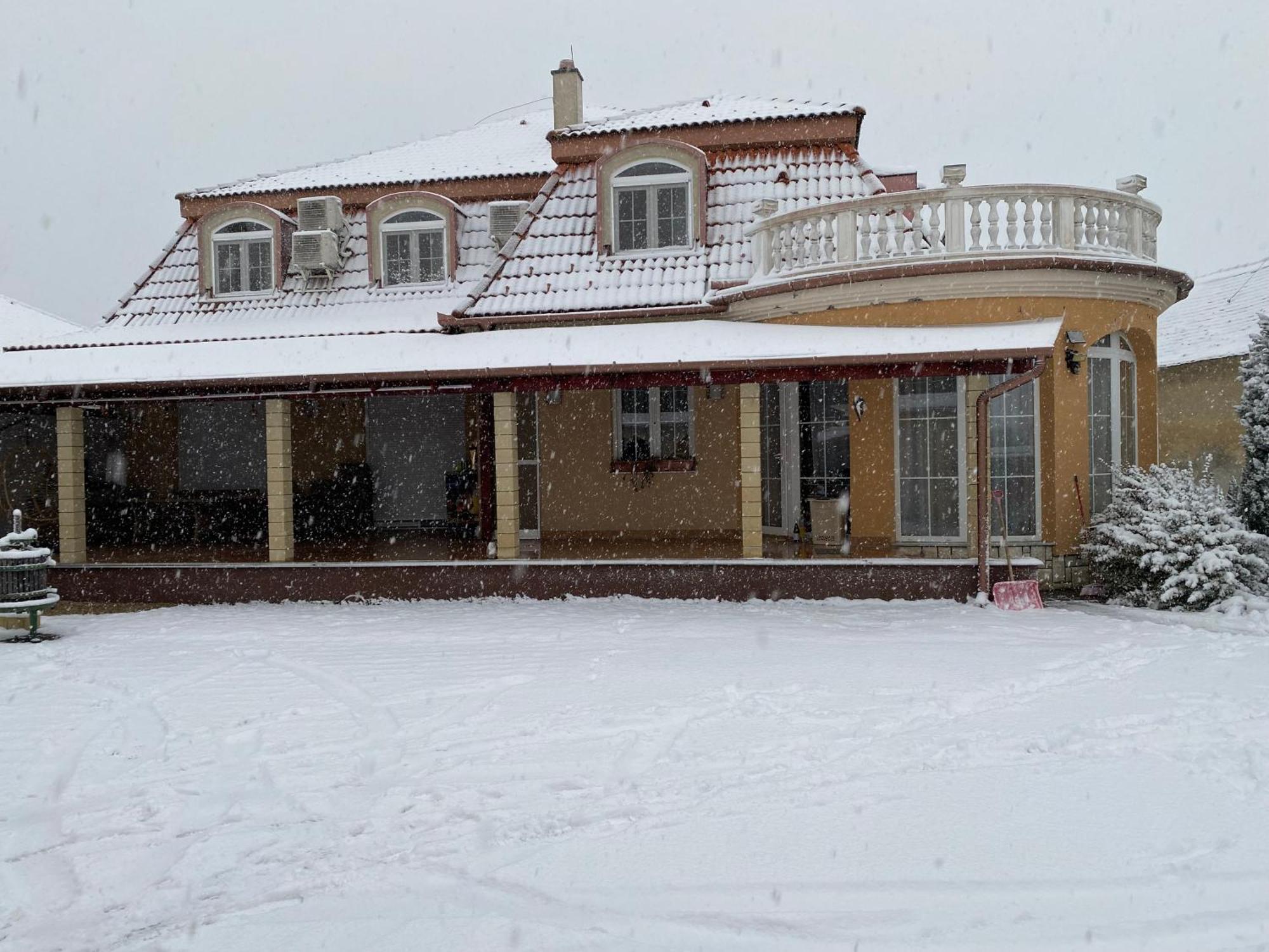 Ambrozia Guesthouse Nagykanizsa Exterior photo